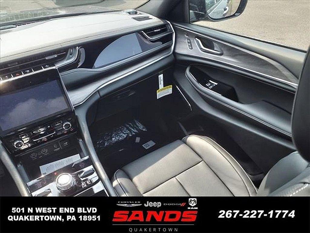 new 2023 Jeep Grand Cherokee 4xe car, priced at $57,377