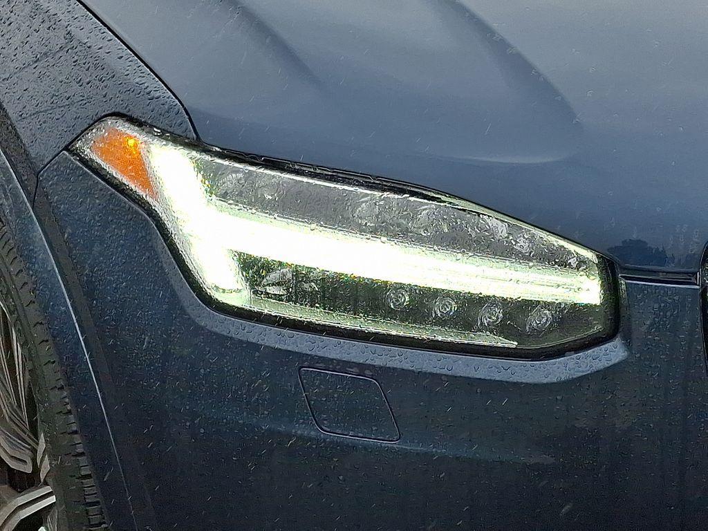 used 2023 Volvo XC90 car, priced at $37,978