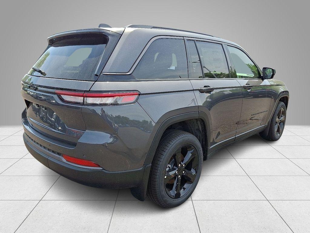 new 2026 Jeep Grand Cherokee car, priced at $46,276