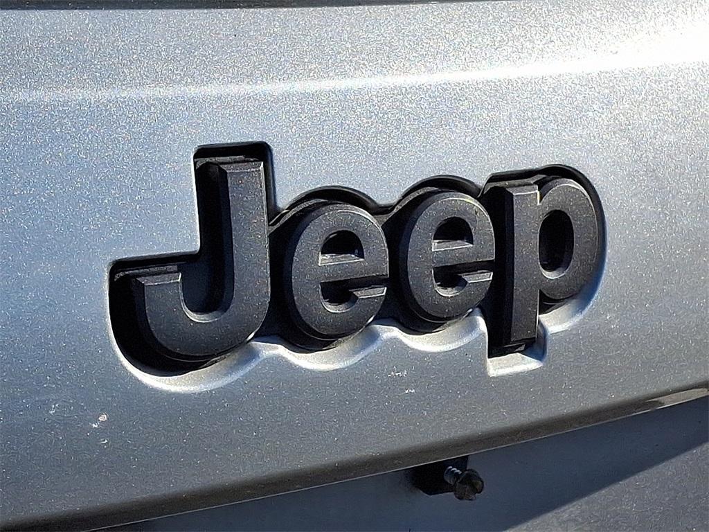 used 2019 Jeep Grand Cherokee car, priced at $22,996