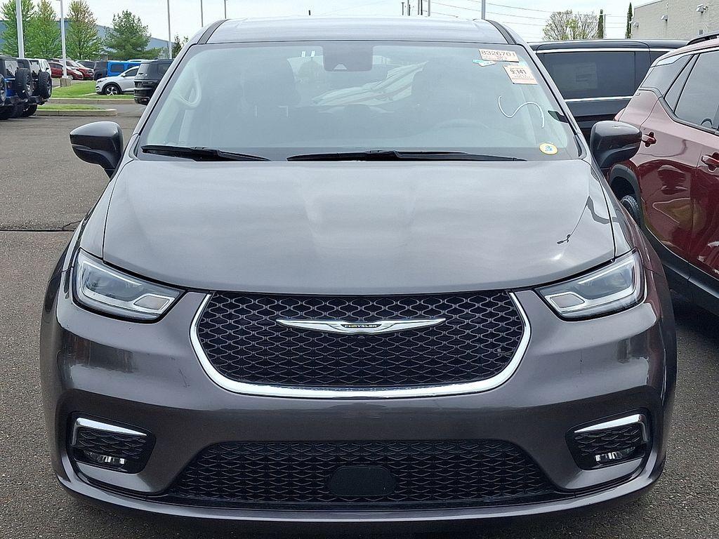 used 2023 Chrysler Pacifica car, priced at $25,966
