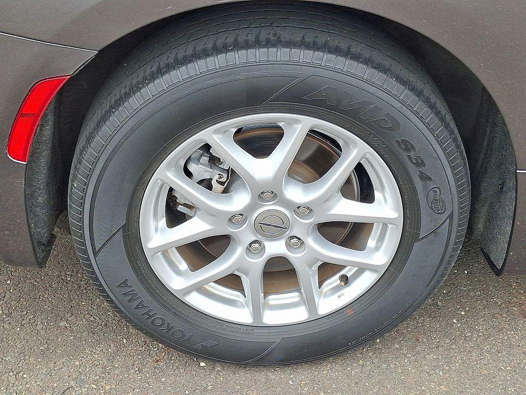 used 2023 Chrysler Pacifica car, priced at $25,966