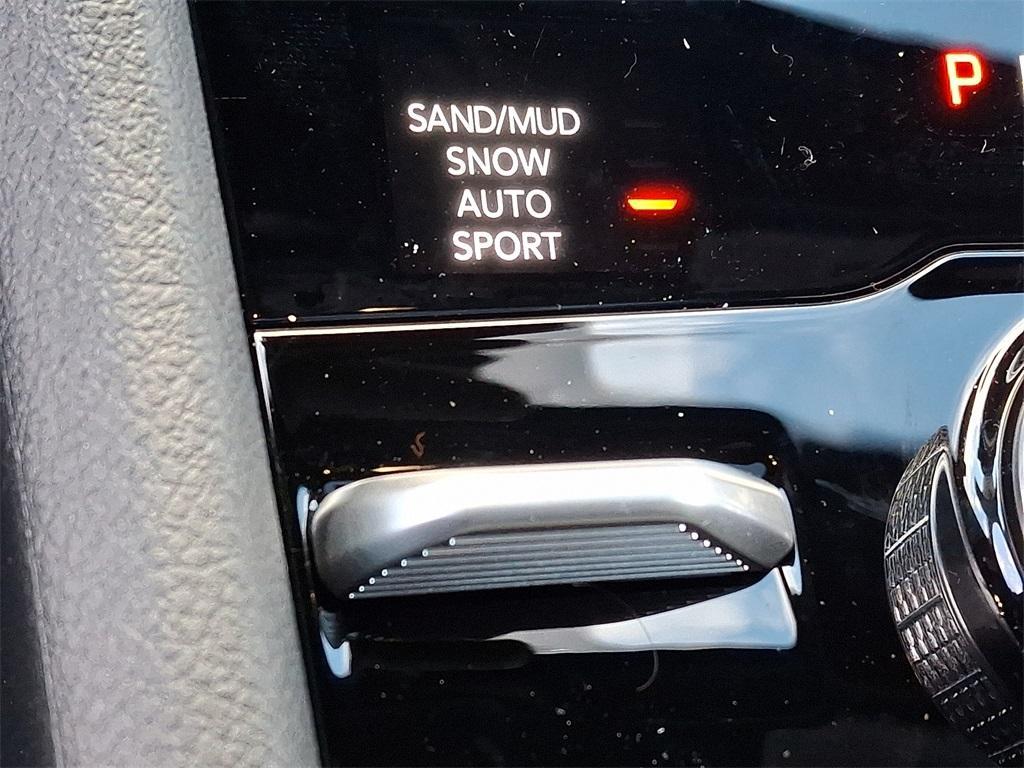 new 2025 Jeep Grand Cherokee car, priced at $51,821