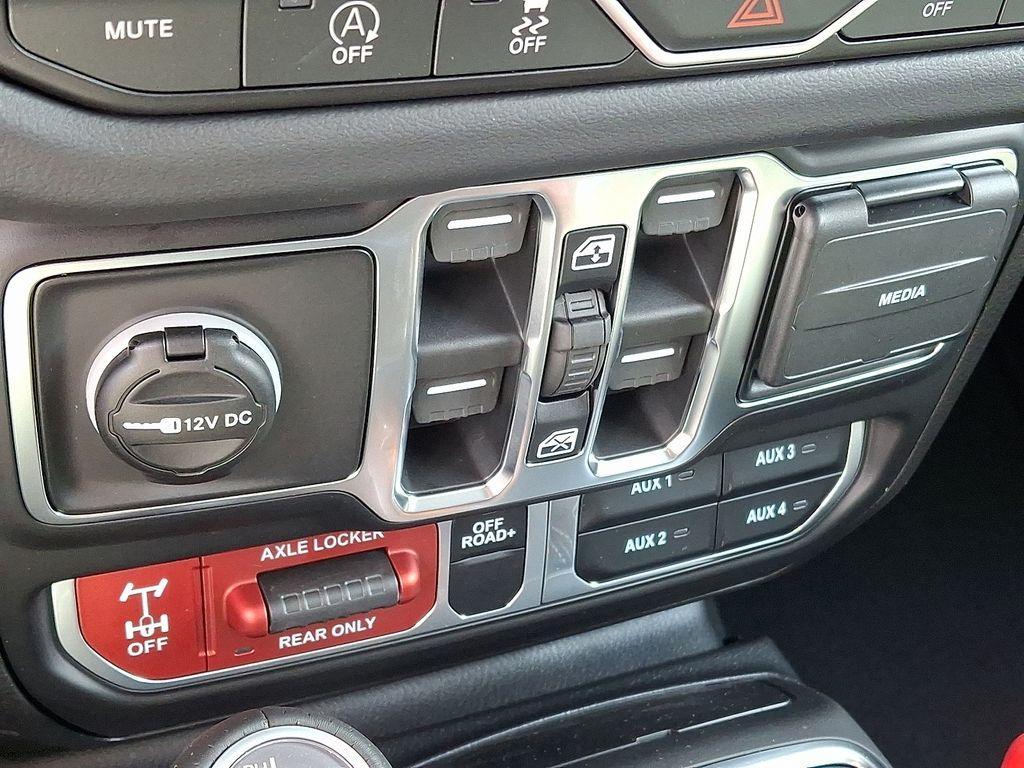new 2026 Jeep Gladiator car, priced at $59,498