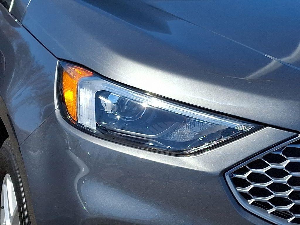 used 2024 Ford Edge car, priced at $27,979