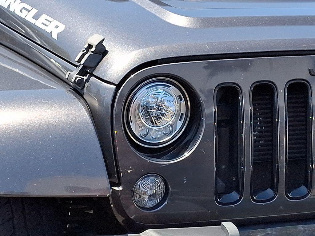 used 2018 Jeep Wrangler JK Unlimited car, priced at $26,489