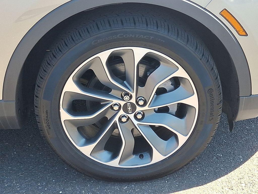 used 2023 Lincoln Nautilus car, priced at $35,990