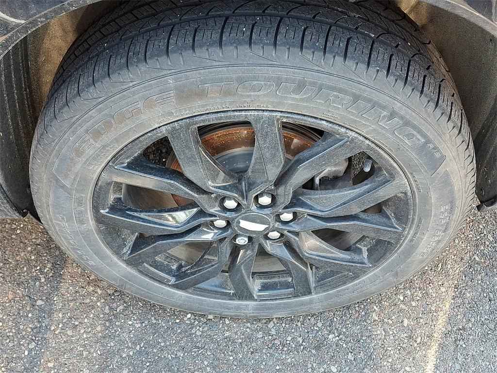 used 2021 Cadillac XT6 car, priced at $32,661