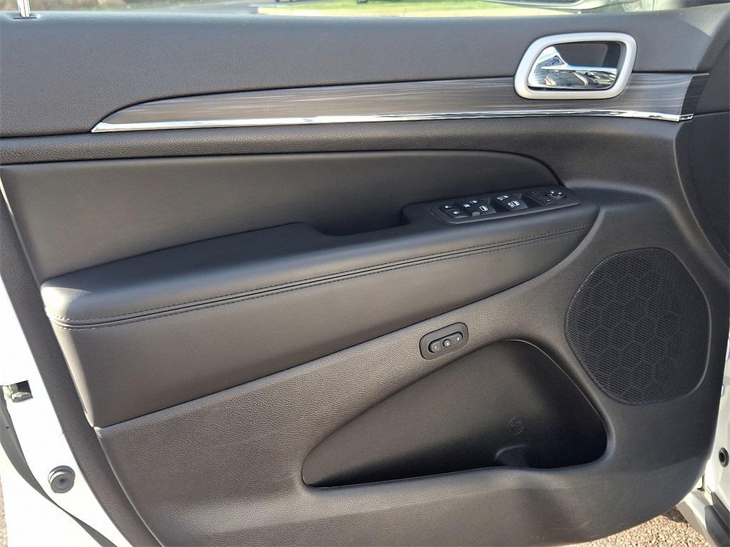 used 2022 Jeep Grand Cherokee WK car, priced at $27,995