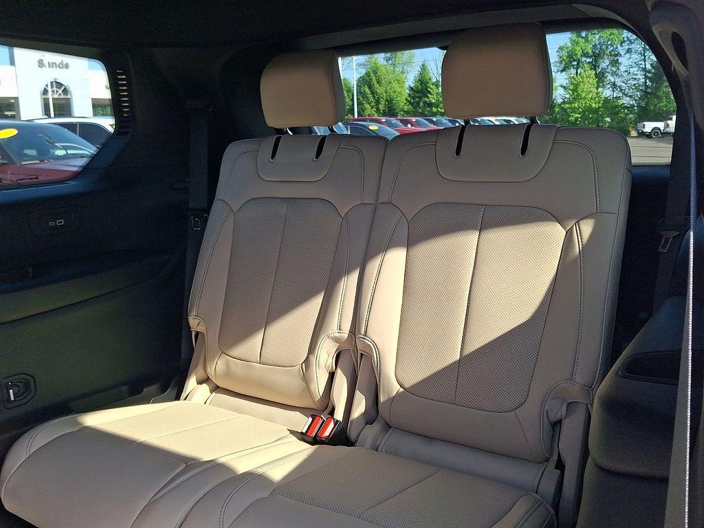new 2026 Jeep Grand Cherokee L car, priced at $49,061