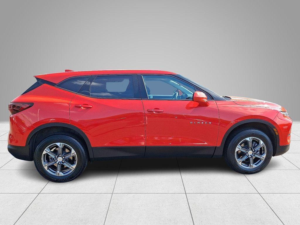 used 2025 Chevrolet Blazer car, priced at $28,996