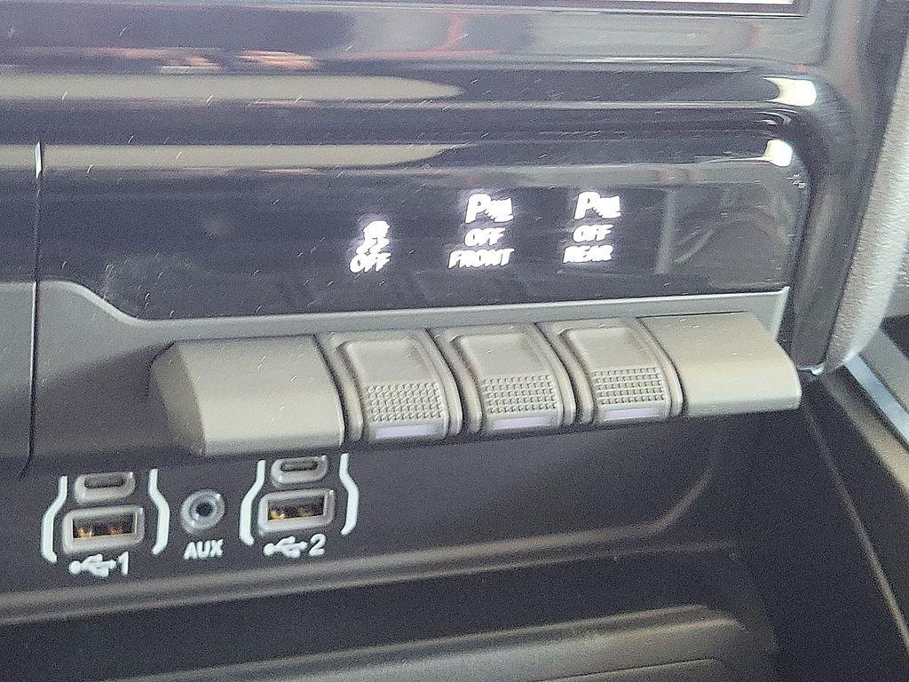 new 2025 Ram 1500 car