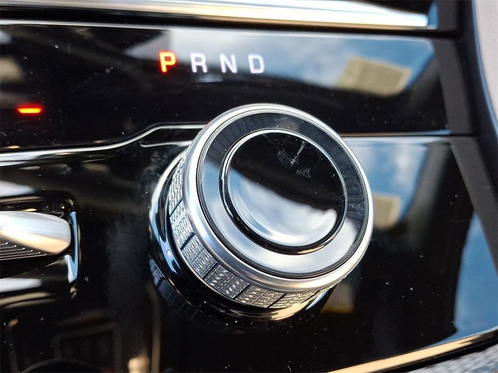 new 2025 Jeep Grand Cherokee car, priced at $49,689