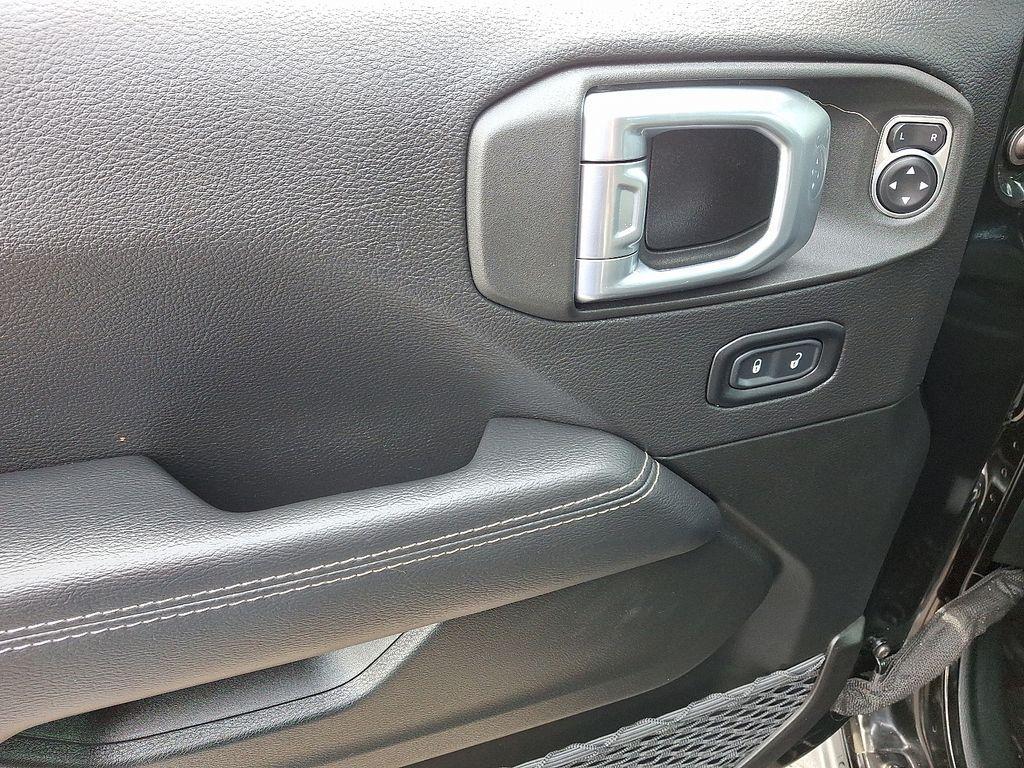 used 2022 Jeep Gladiator car, priced at $30,900