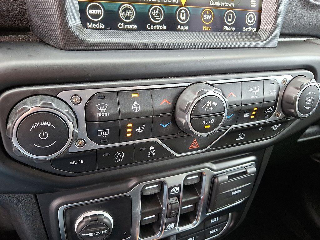 used 2022 Jeep Gladiator car, priced at $30,900