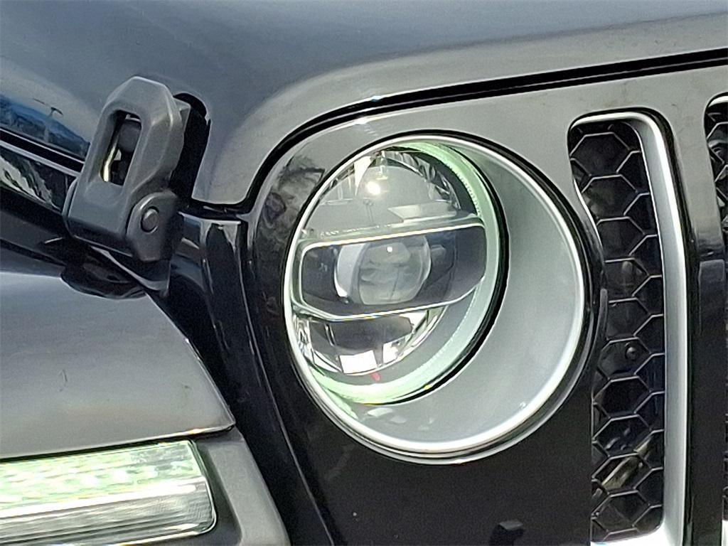 used 2022 Jeep Gladiator car, priced at $33,455