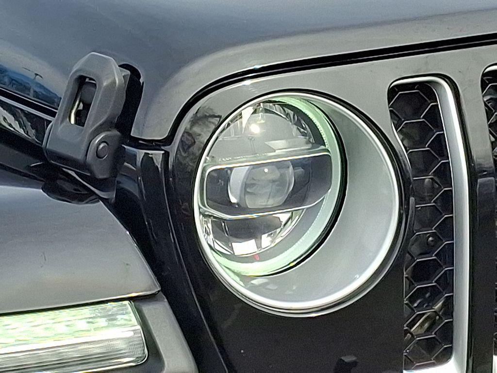 used 2022 Jeep Gladiator car, priced at $30,900