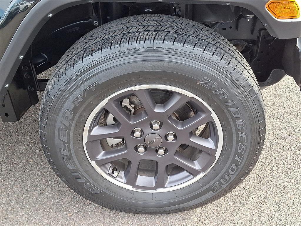 used 2022 Jeep Gladiator car, priced at $33,455