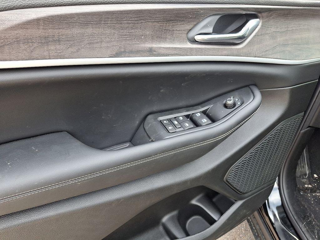 new 2026 Jeep Grand Cherokee car, priced at $45,193