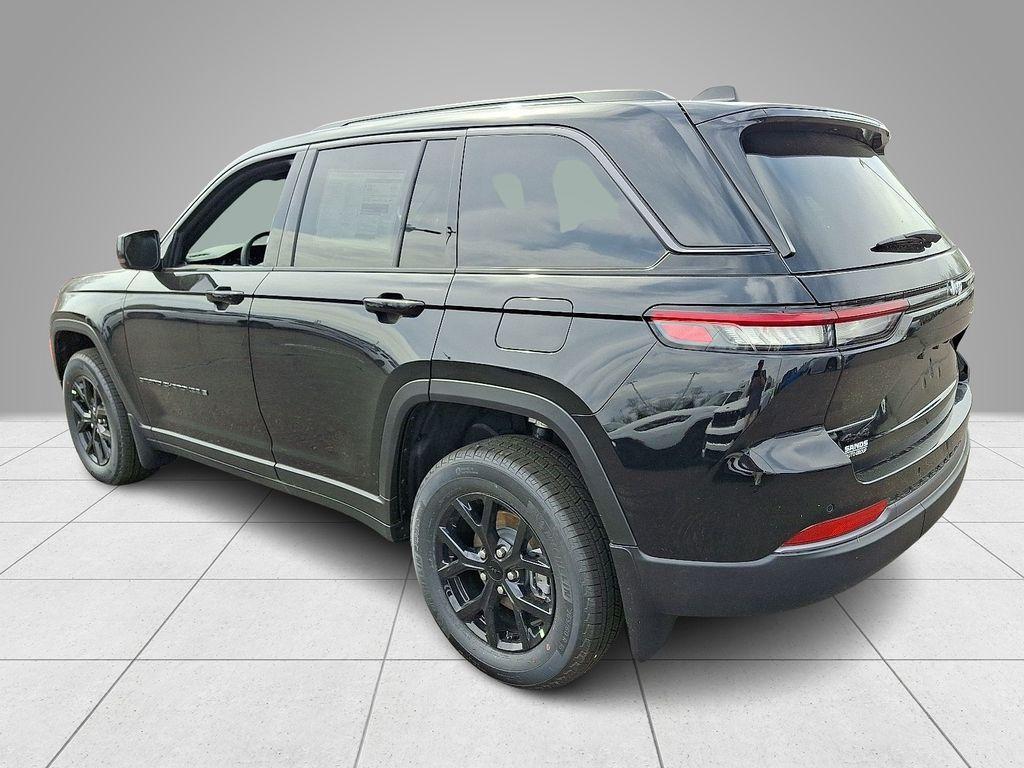 new 2026 Jeep Grand Cherokee car, priced at $45,193
