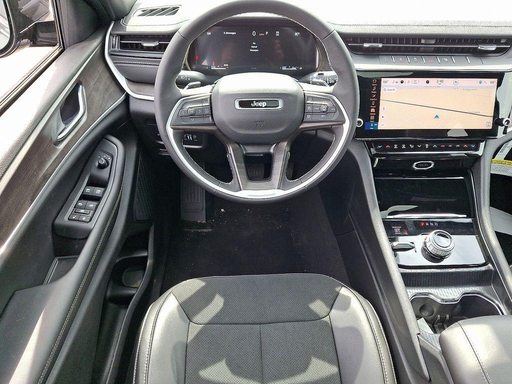 new 2026 Jeep Grand Cherokee car, priced at $45,193