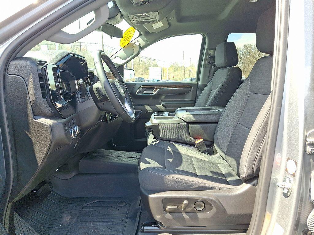 used 2023 GMC Sierra 1500 car, priced at $32,491