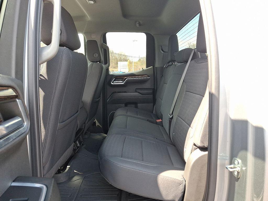 used 2023 GMC Sierra 1500 car, priced at $32,491