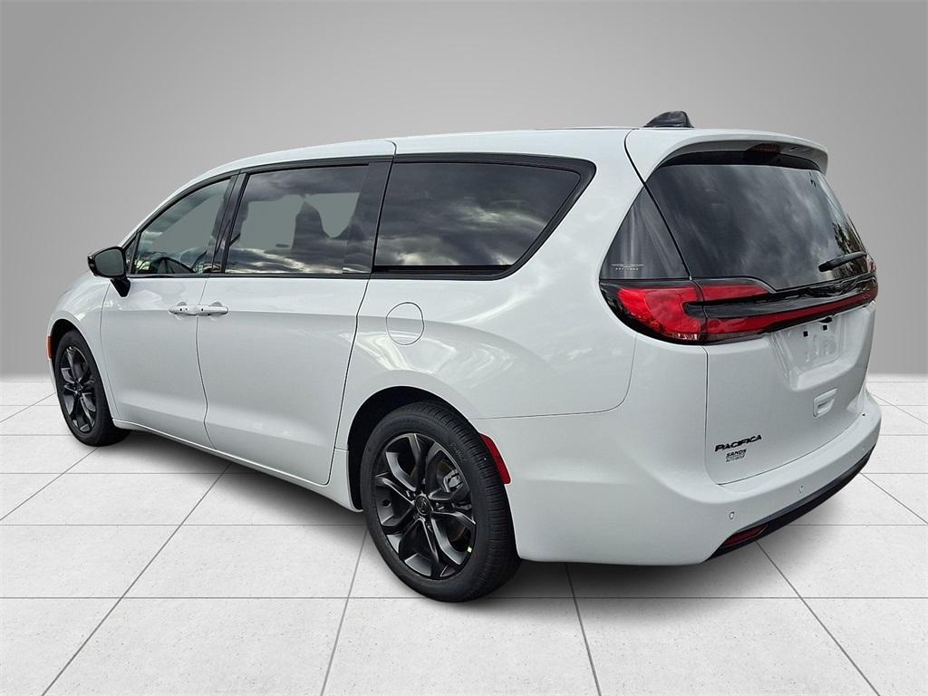 new 2026 Chrysler Pacifica car