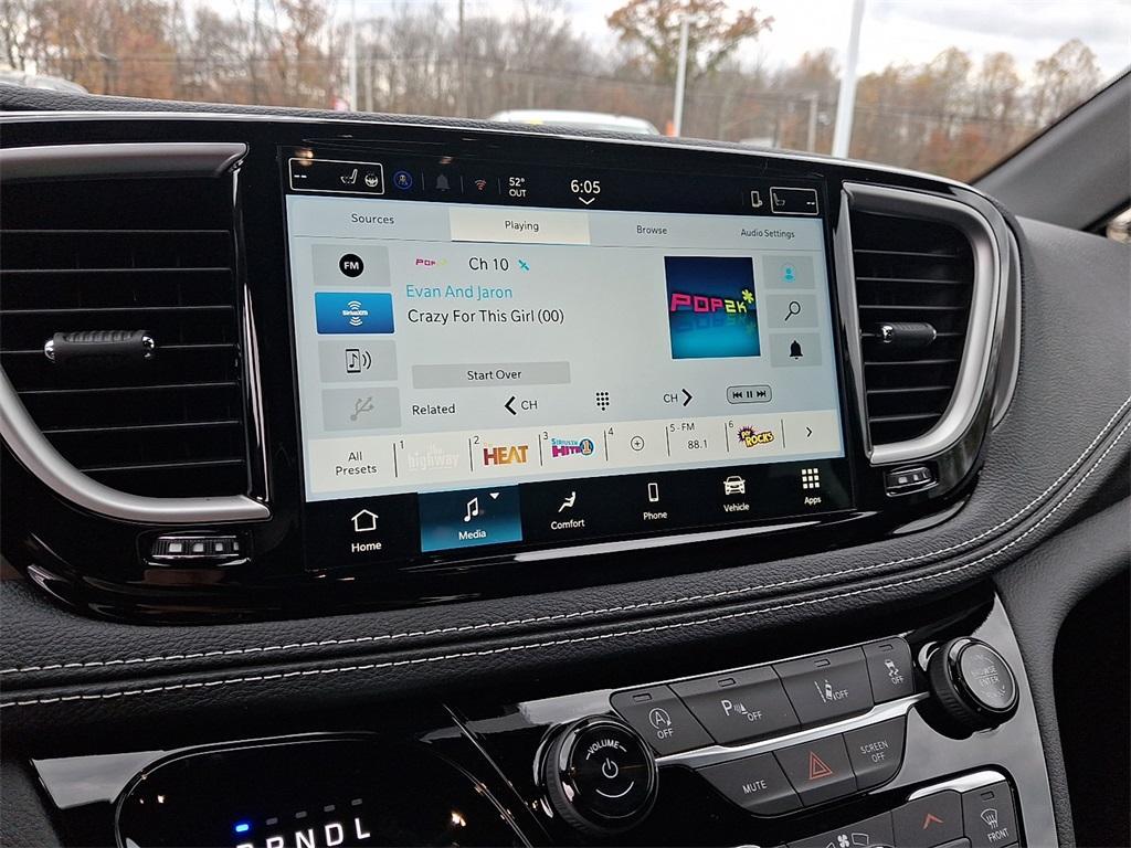 new 2026 Chrysler Pacifica car