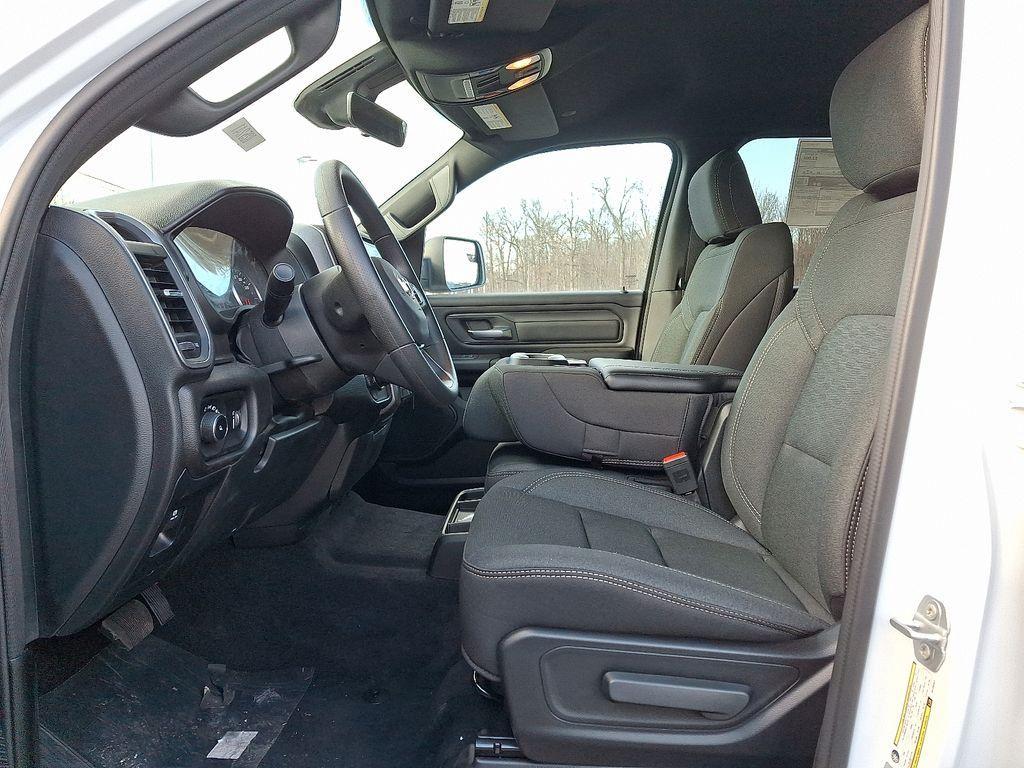 new 2025 Ram 1500 car, priced at $47,597