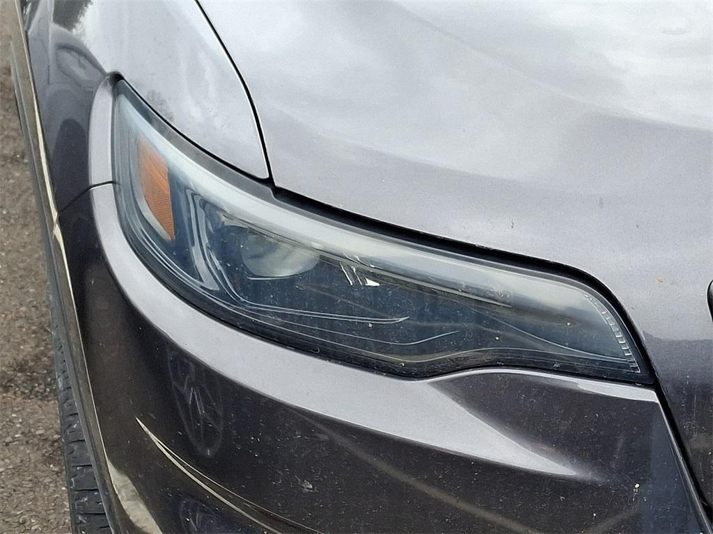 used 2021 Jeep Cherokee car, priced at $19,956