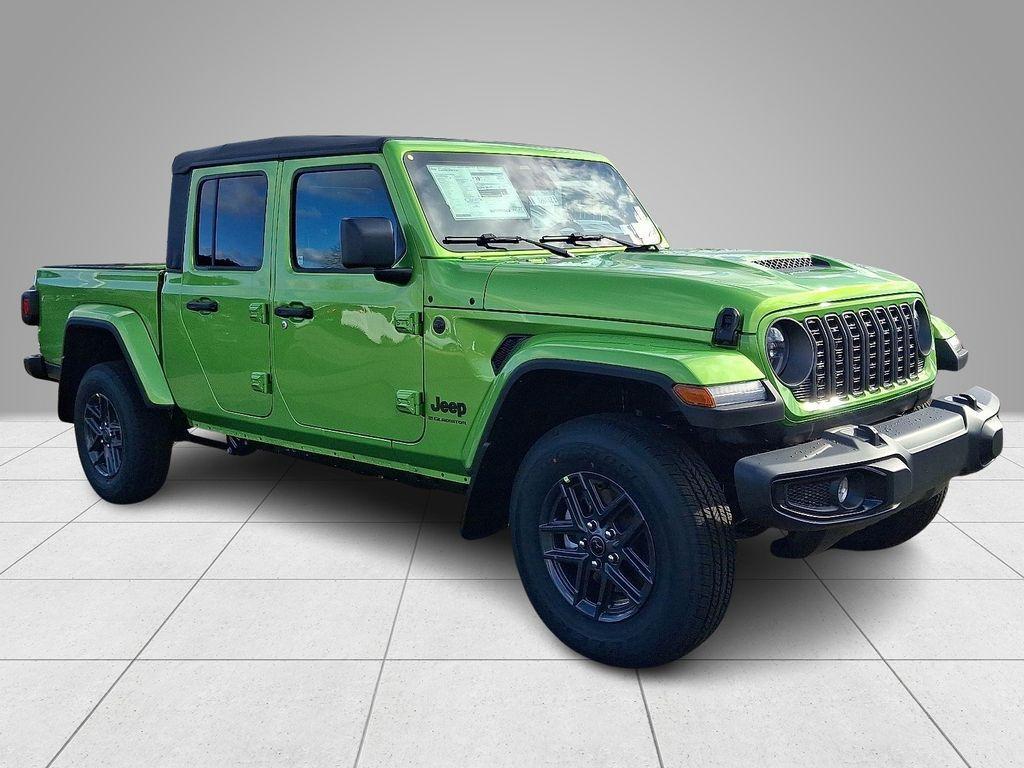 new 2026 Jeep Gladiator car, priced at $45,052