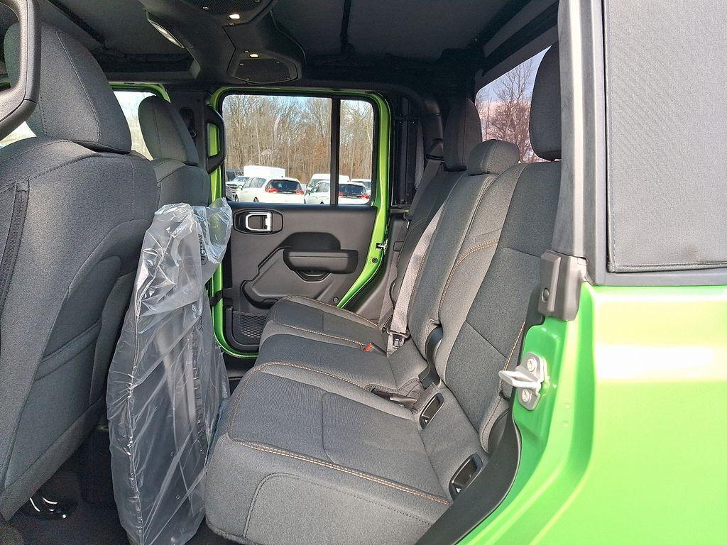 new 2026 Jeep Gladiator car, priced at $45,052