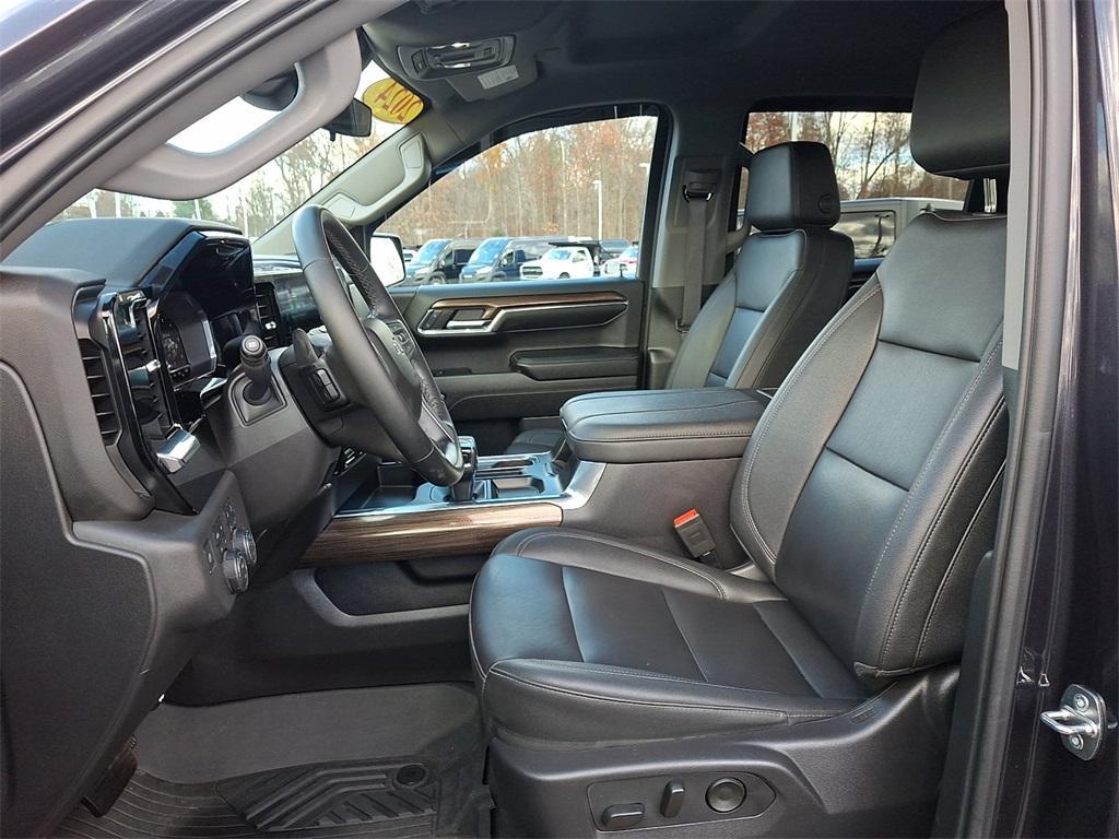 used 2024 Chevrolet Silverado 1500 car, priced at $52,647