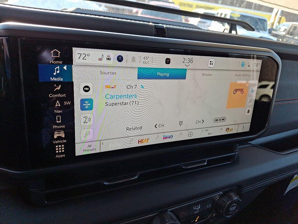 new 2026 Jeep Gladiator car, priced at $62,038