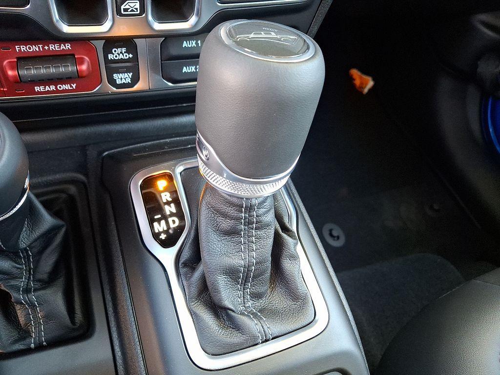 new 2026 Jeep Gladiator car, priced at $62,038