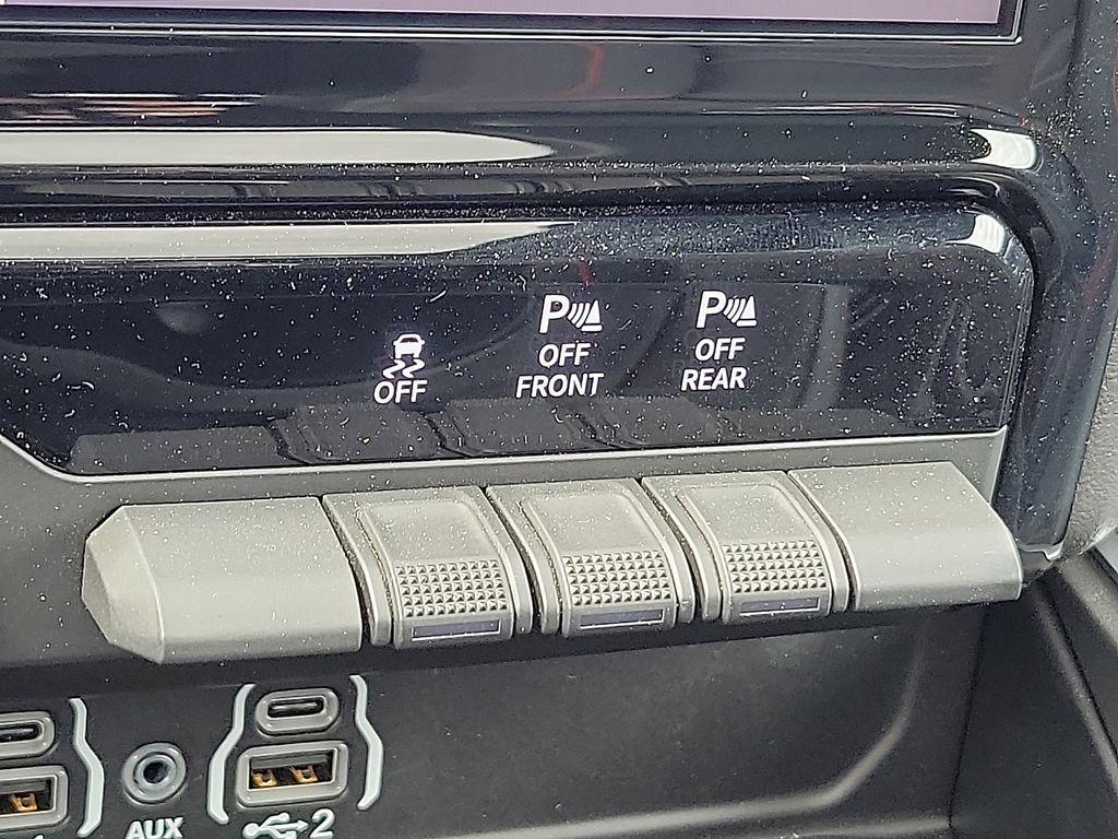 new 2025 Ram 1500 car