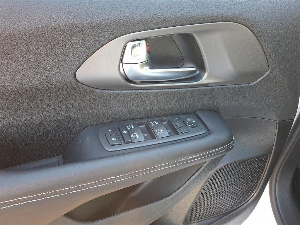 new 2026 Chrysler Voyager car