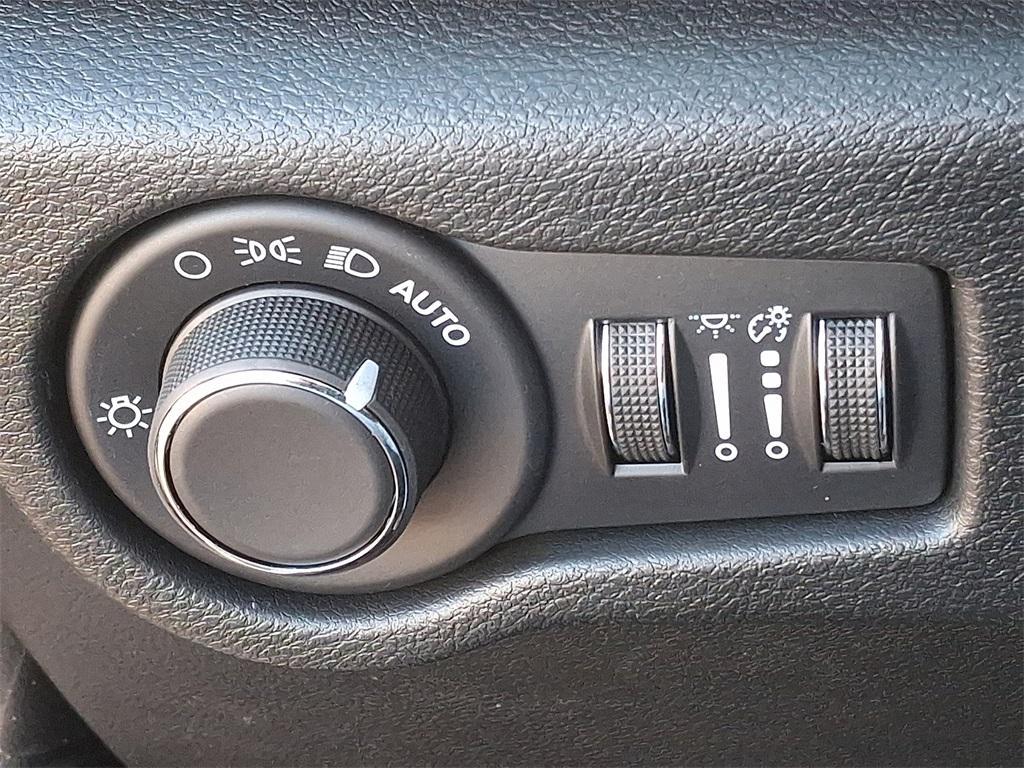 new 2026 Chrysler Voyager car