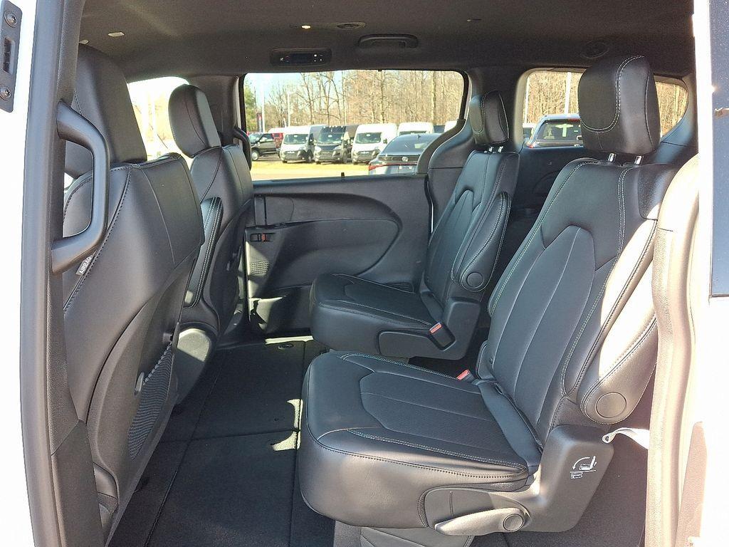 new 2026 Chrysler Voyager car