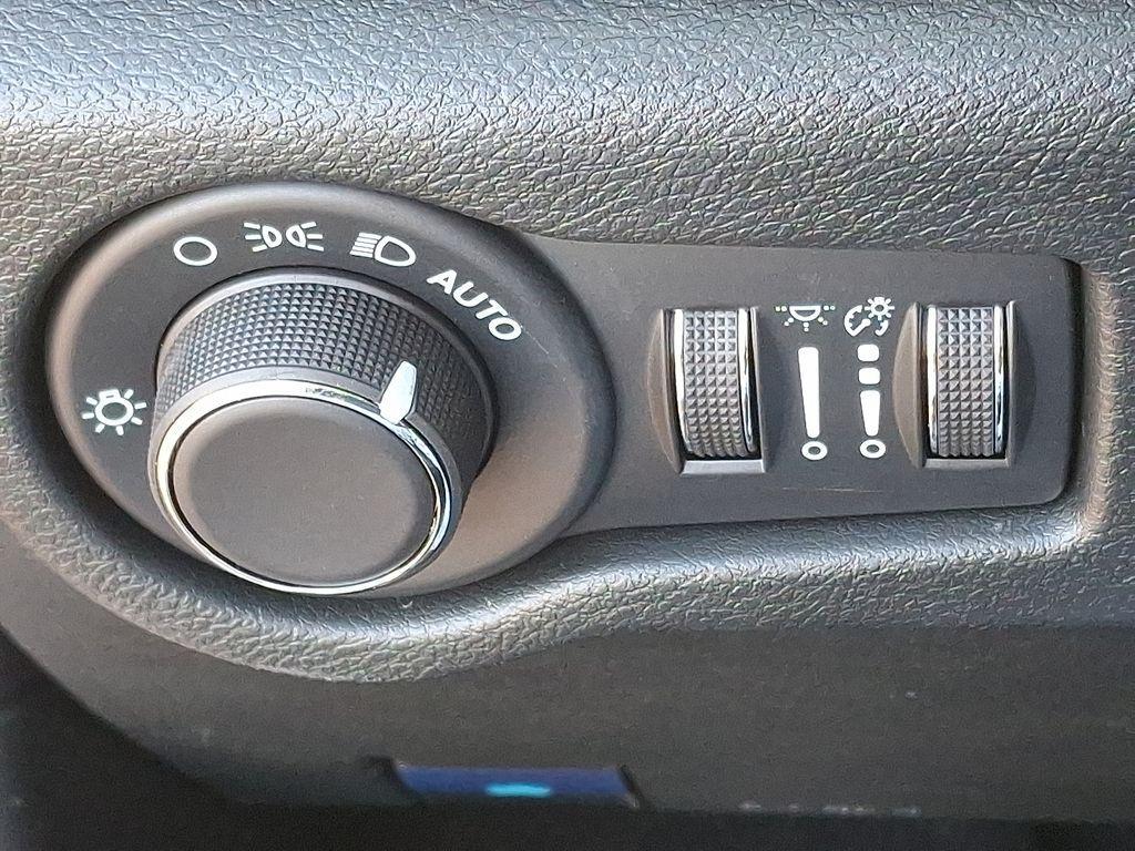 new 2026 Chrysler Voyager car