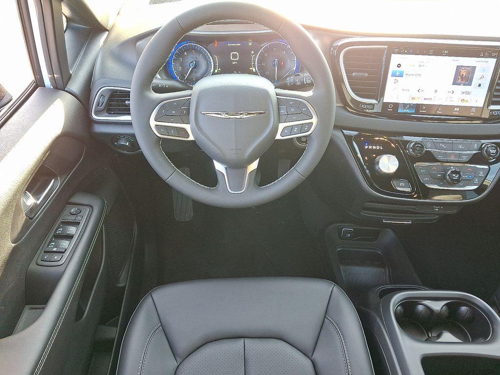 new 2026 Chrysler Voyager car