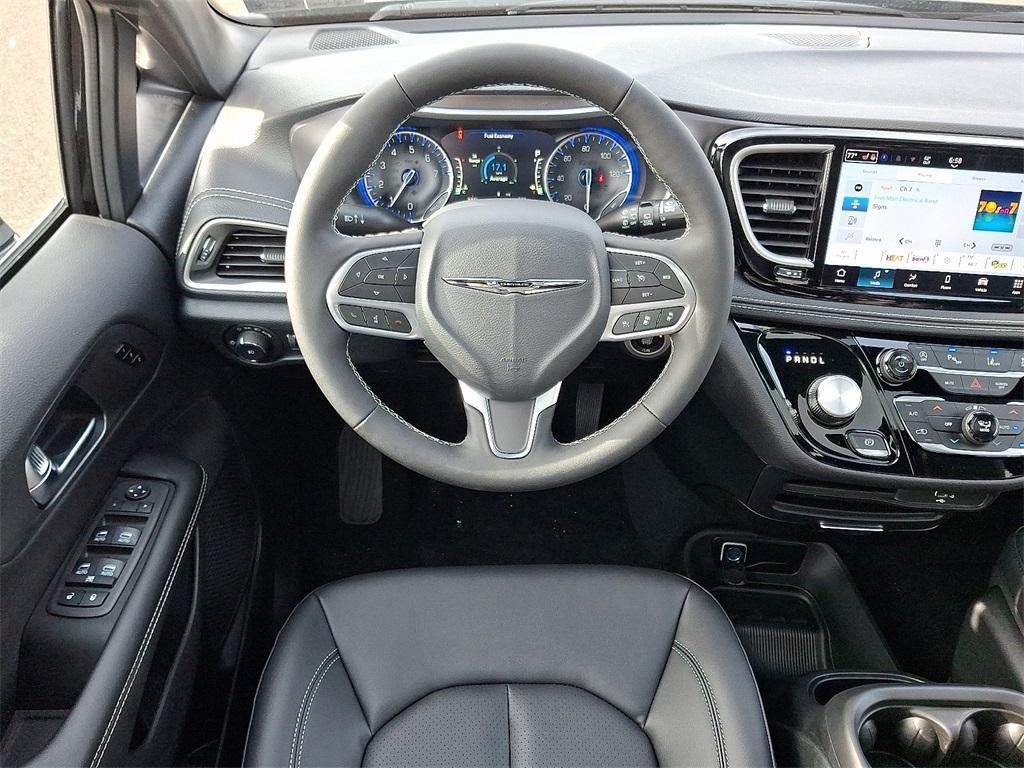 new 2026 Chrysler Pacifica car