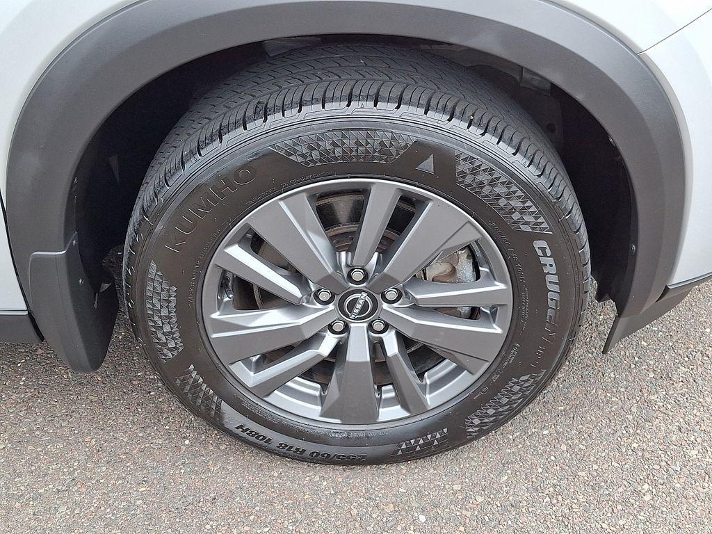 used 2024 Nissan Pathfinder car, priced at $30,371
