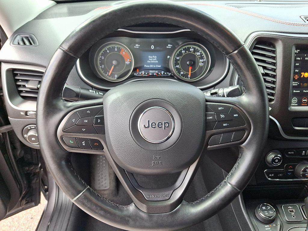used 2020 Jeep Cherokee car, priced at $22,267