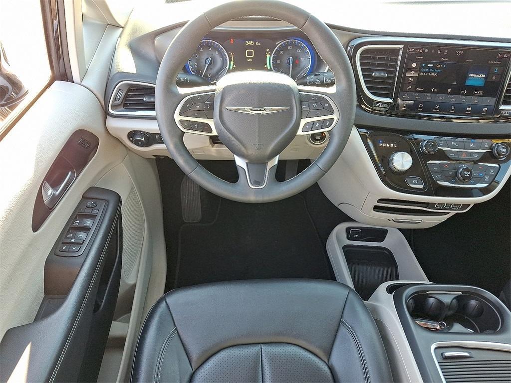 used 2024 Chrysler Pacifica car, priced at $27,900