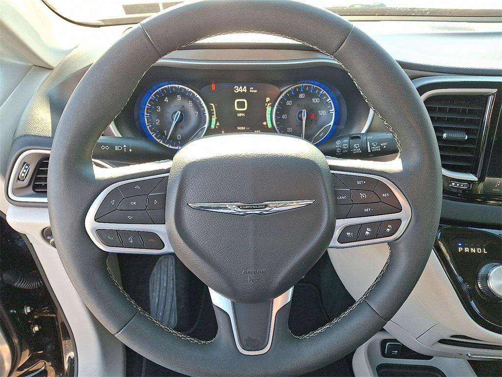 used 2024 Chrysler Pacifica car, priced at $27,900