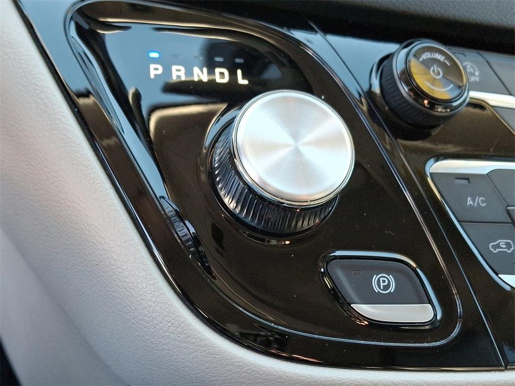 used 2024 Chrysler Pacifica car, priced at $27,900