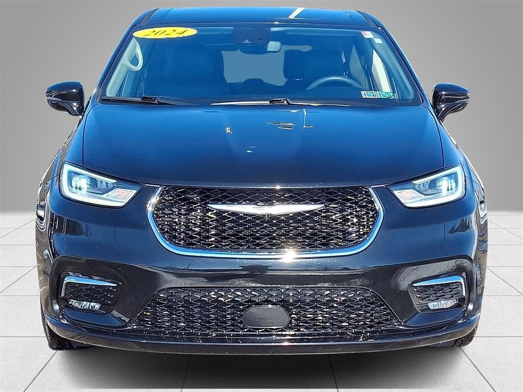 used 2024 Chrysler Pacifica car, priced at $27,900