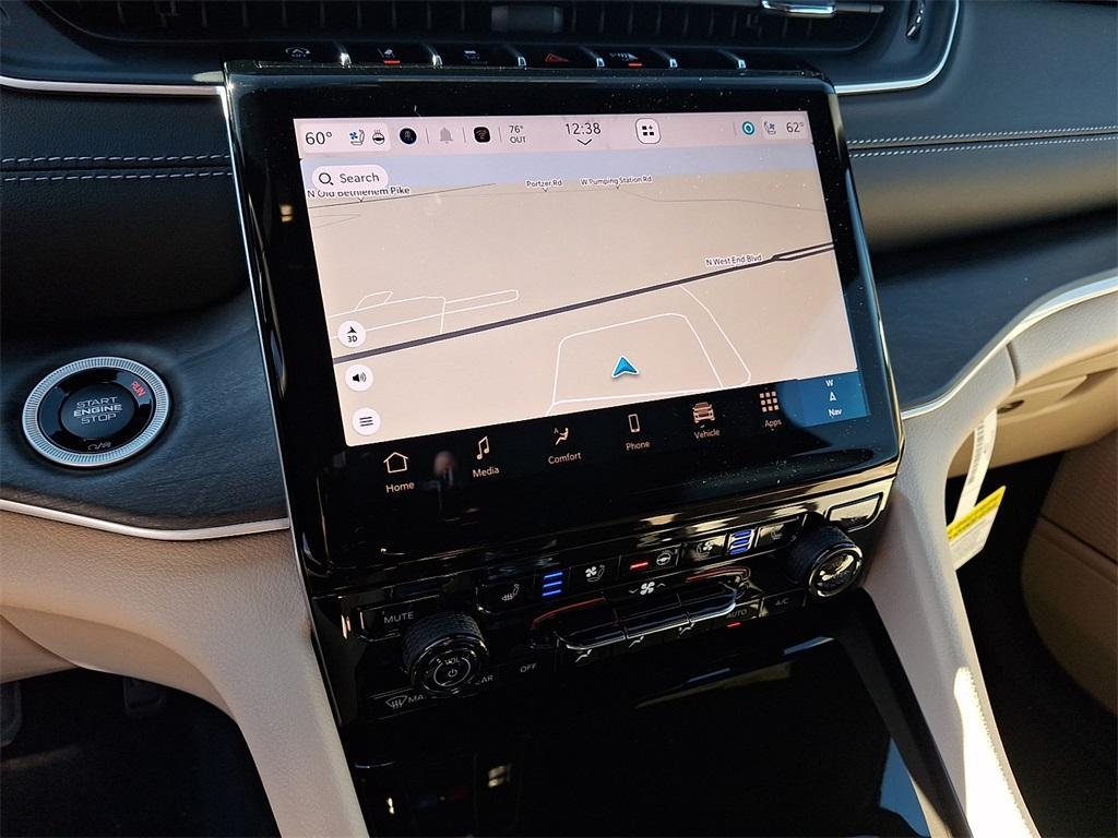 new 2025 Jeep Grand Cherokee car, priced at $55,015